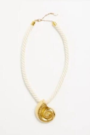 Shelly Rope Choker